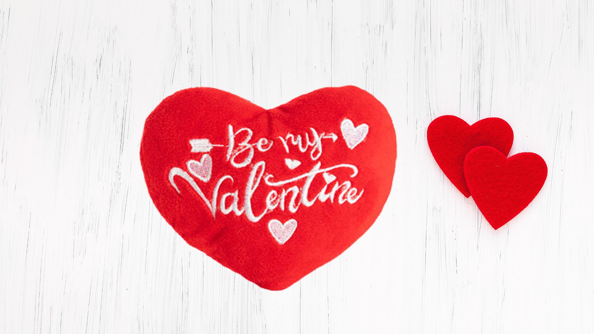 Velvet Plushie 'Be My Valentine' Heart Red (12cmWx10.5cmH)